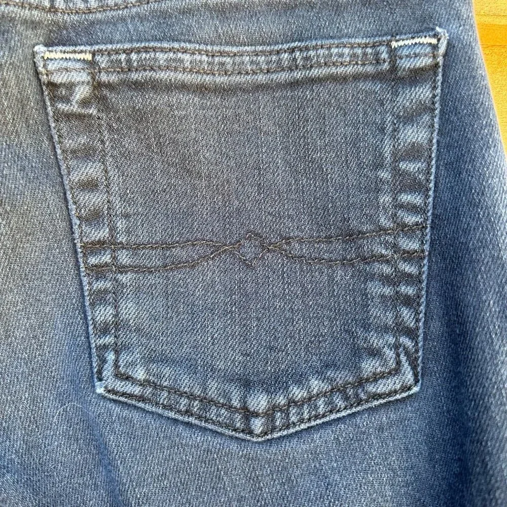 Lucky Brand Flare Bell Bottom Dark Blue Jeans Size 4 - Picture 14 of 14